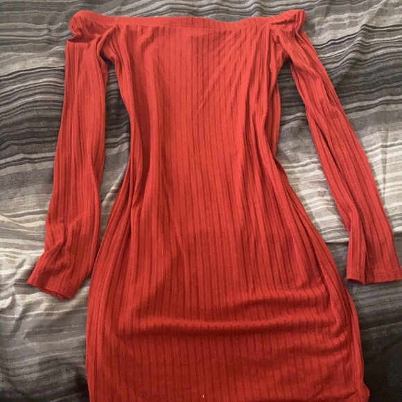 Tight Dress - Picture 3 of 4